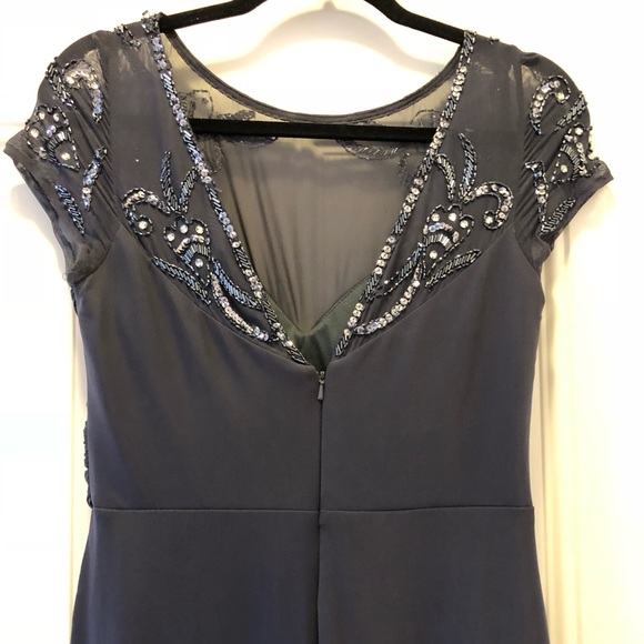 Floor length gown stunner - Picture 5 of 8